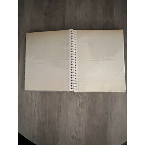 Vintage Swan Brand Magnetic Photo Album 1970s Fair To Good Condition Great Prop! - Picture 4 of 6